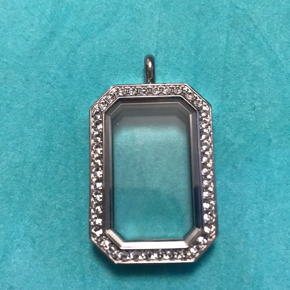 Origami Owl Heritage Locket